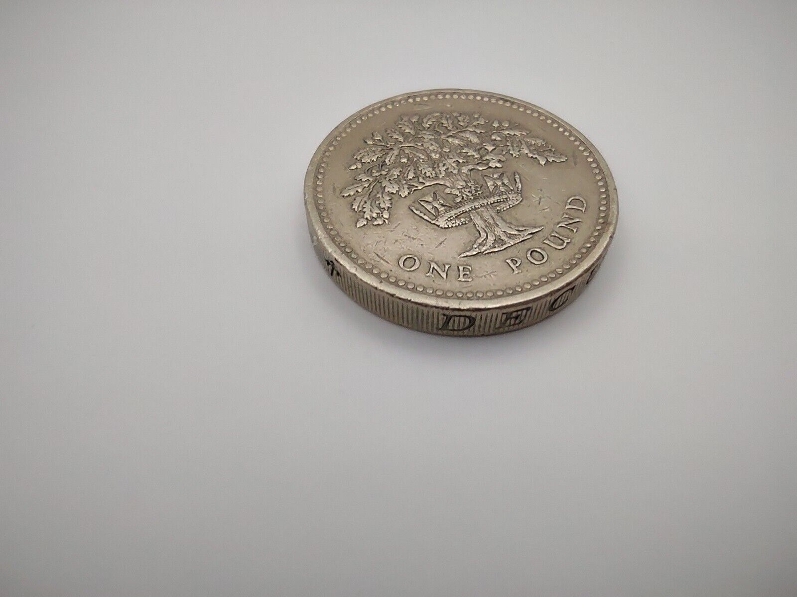 Rare 1987 British UK One Pound Coin "DECUS ET TUTAMEN" Upside Down Error