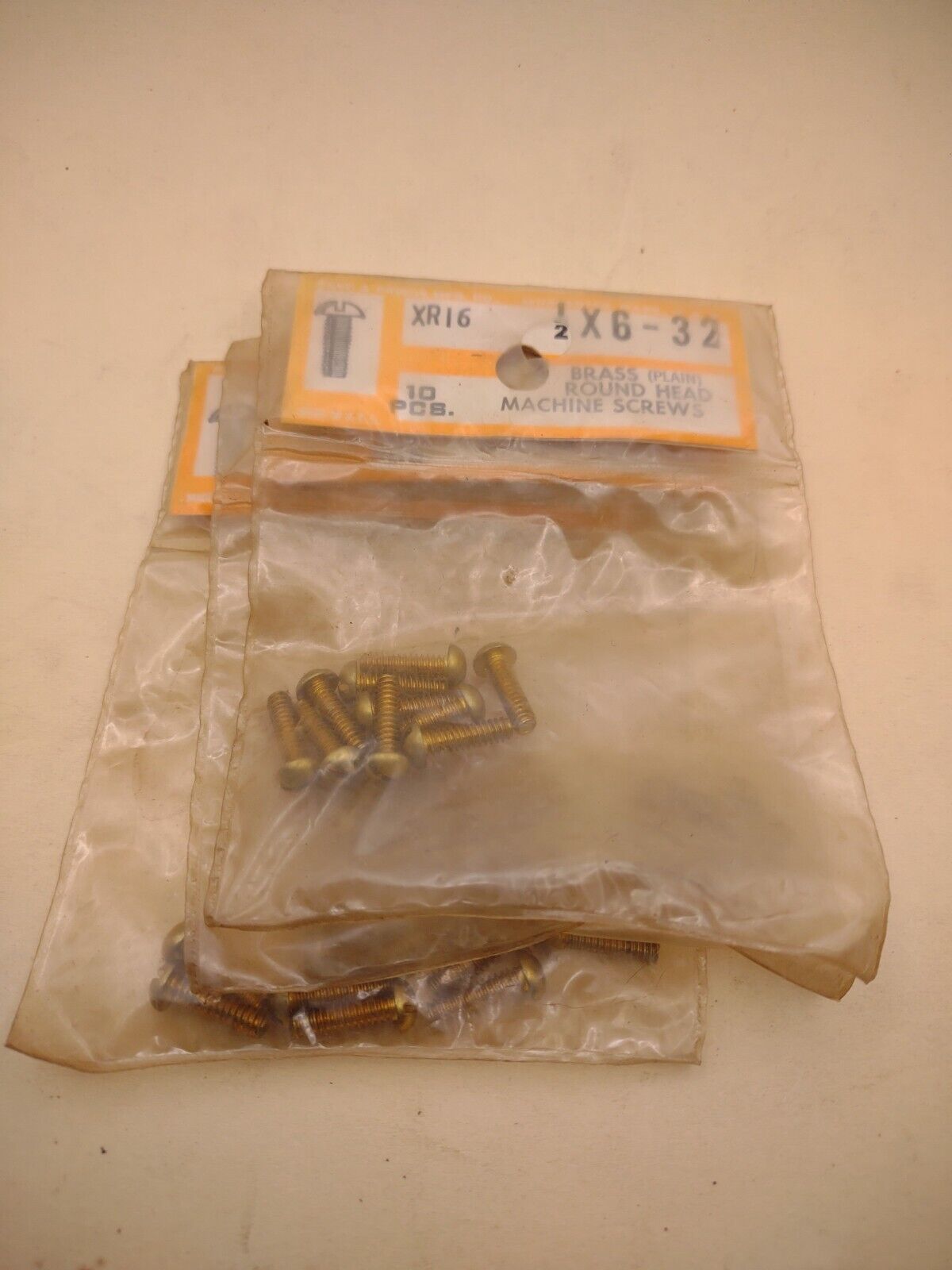 #6-32 x 1/2" Slotted Round Head Reed & Prince BRASS Machine Screws (30pcs) RP140