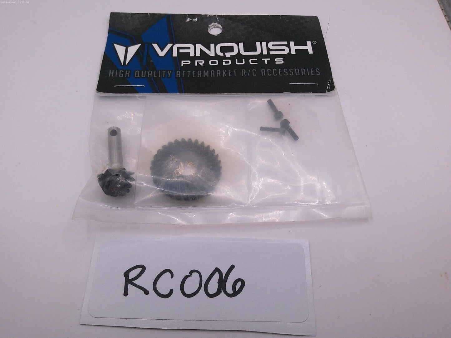 Vanquish VPS08330 AR44 Axle Gear Set - 30T/8T - RC006