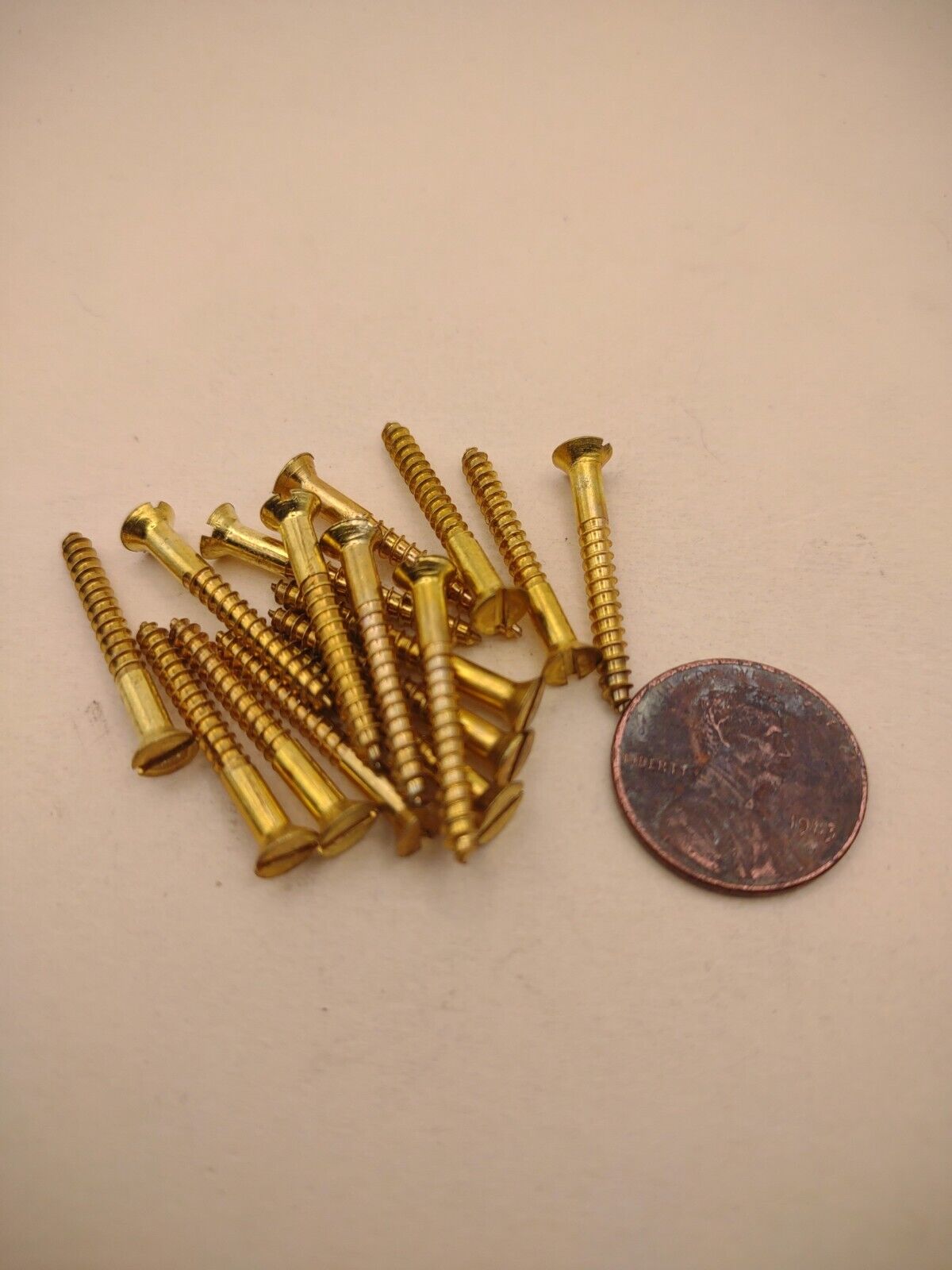 #4 x 1" NOS Flat Head Slotted Brass Wood Screws Pack of (15) BOX0236P