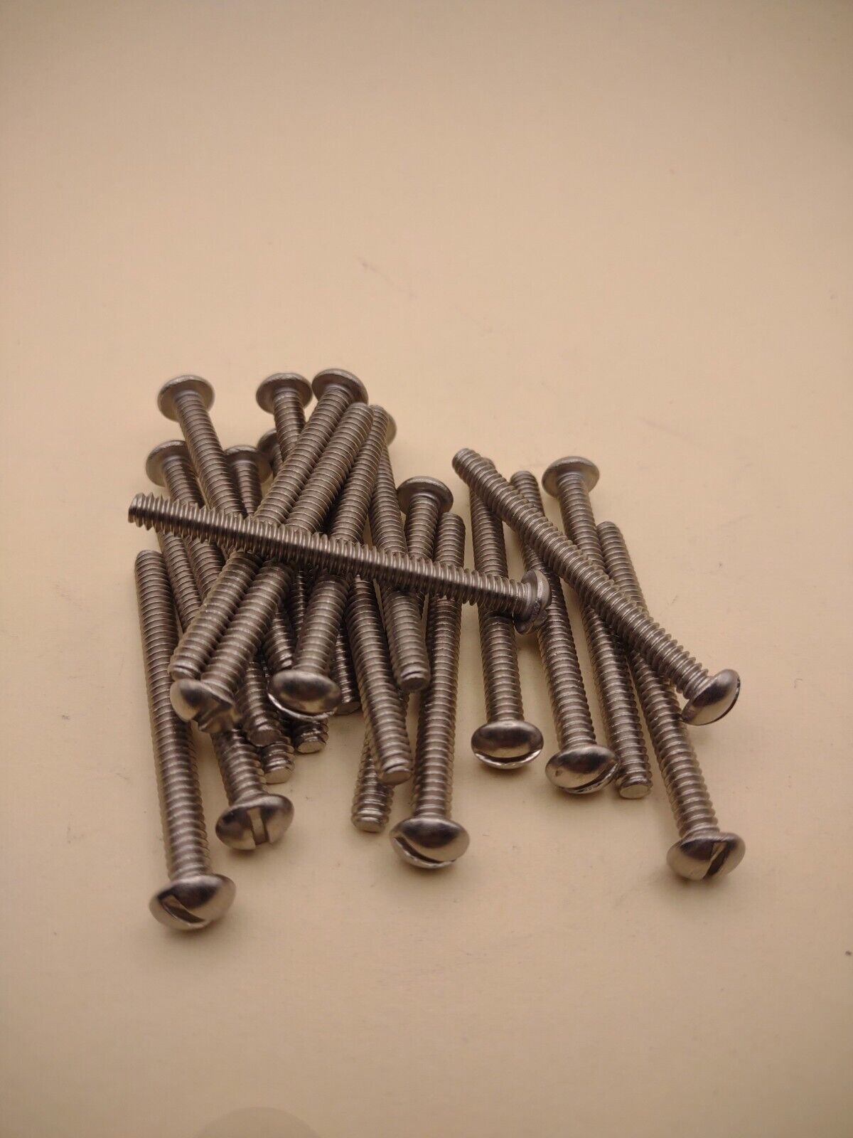 10-24 x 2" 18-8 Stainless Round Head Slotted Machine Screws (20) pack SSMS13