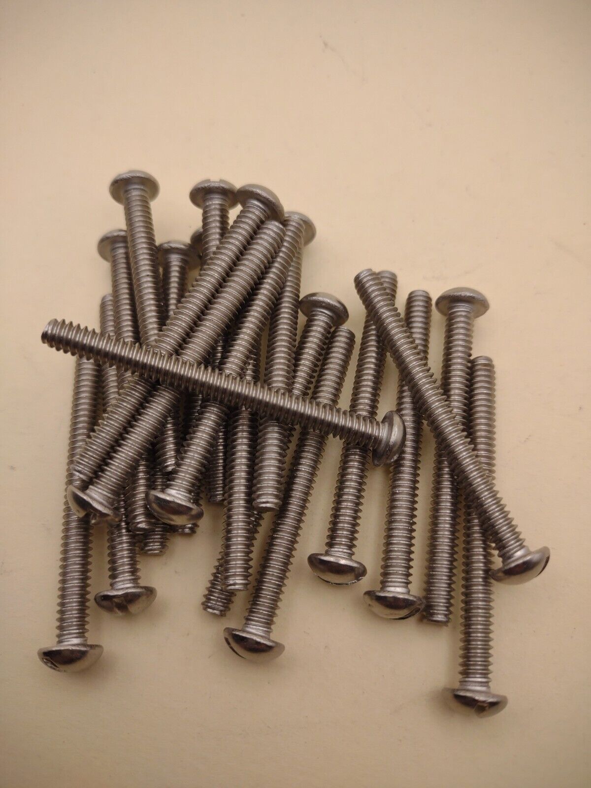 10-24 x 2" 18-8 Stainless Round Head Slotted Machine Screws (20) pack SSMS13