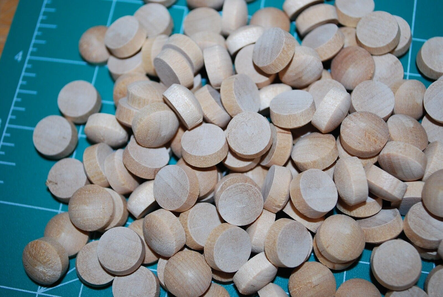 1/2" Oval Top Birch Wood Plugs 150pc Packs - PL03