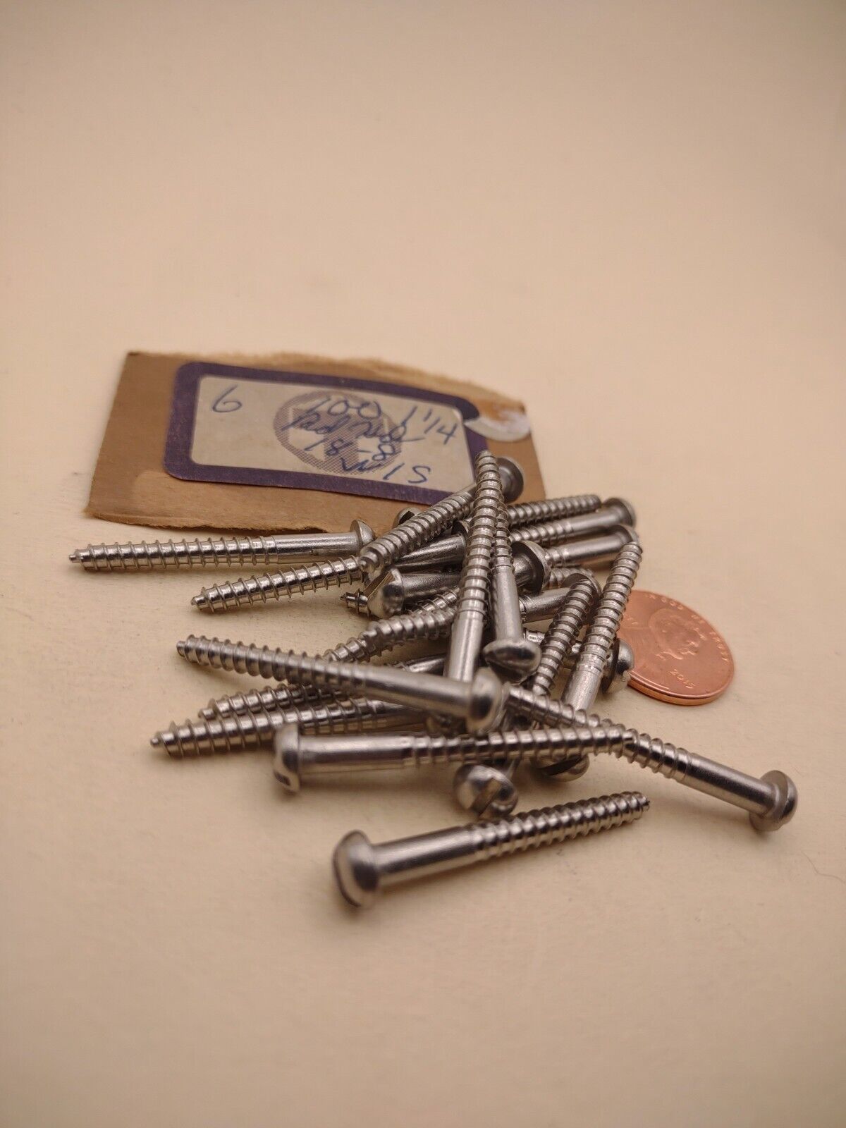#6 x 1-1/4" 18-8 Stainless Round Head Slotted Marine Wood Screws (20 pack SSWS32