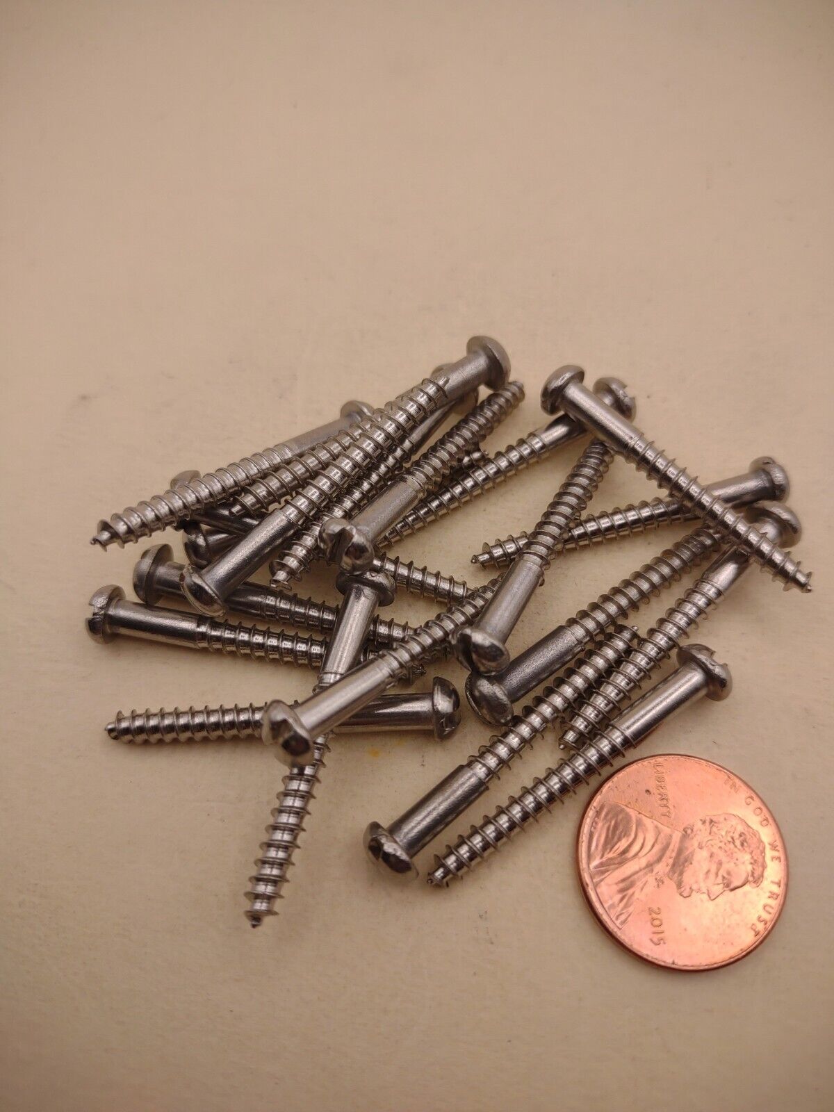 #6 x 1-1/4" 18-8 Stainless Round Head Slotted Marine Wood Screws (20 pack SSWS31