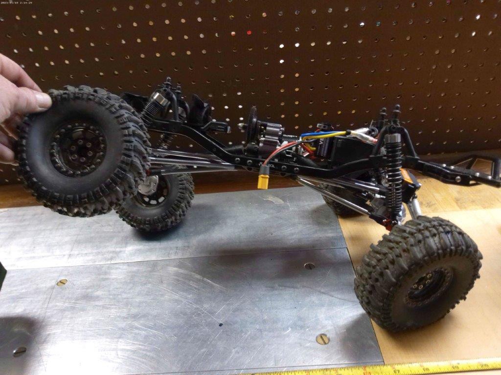 1/10 Axial SCX10 based Custom RC Crawler Truck – Metal Upgrades Portals RTR #009