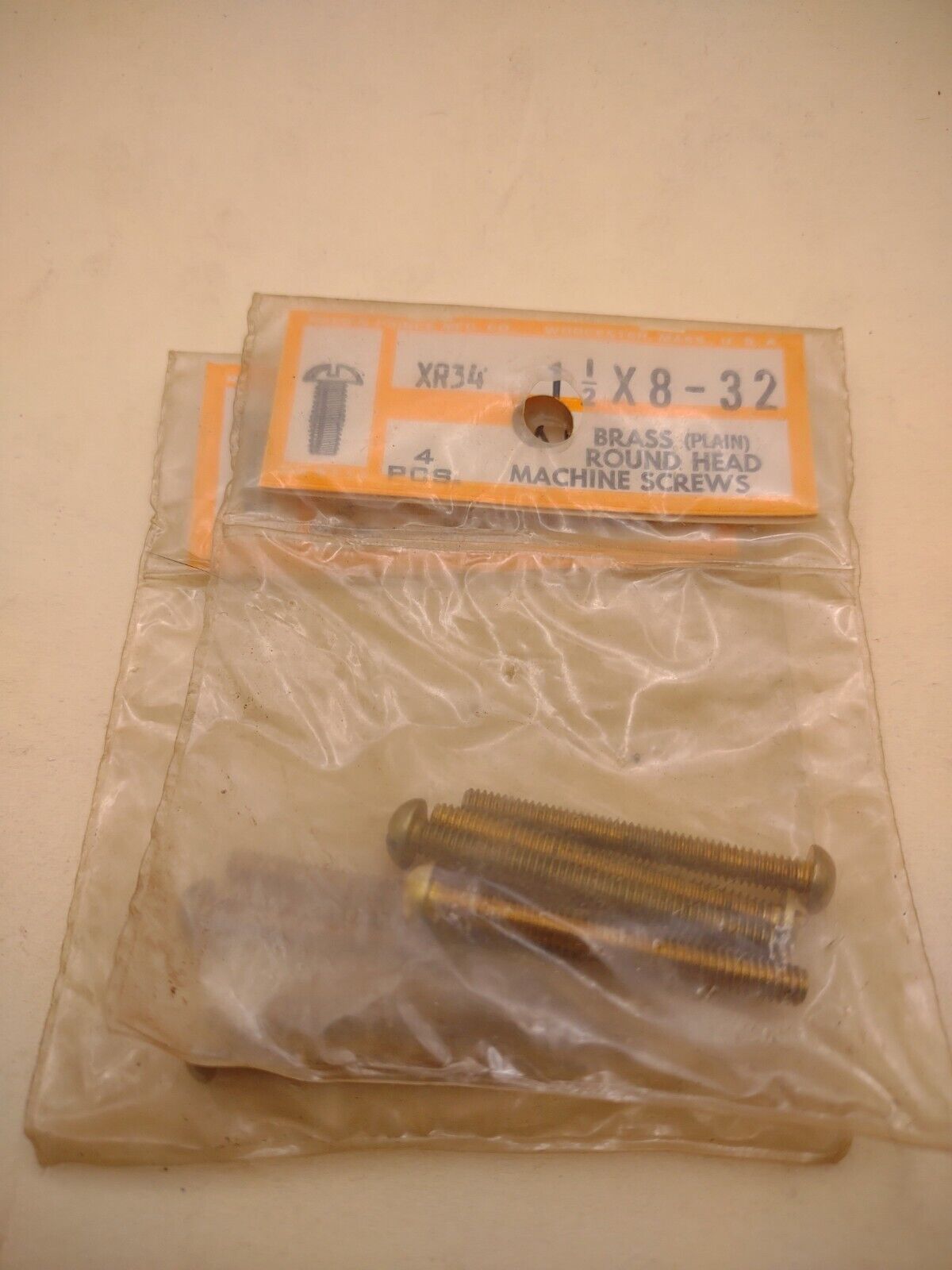 #8-32 x 1-1/2" Slotted Round Head Reed & Prince BRASS Machine Screws (8pcs RP146