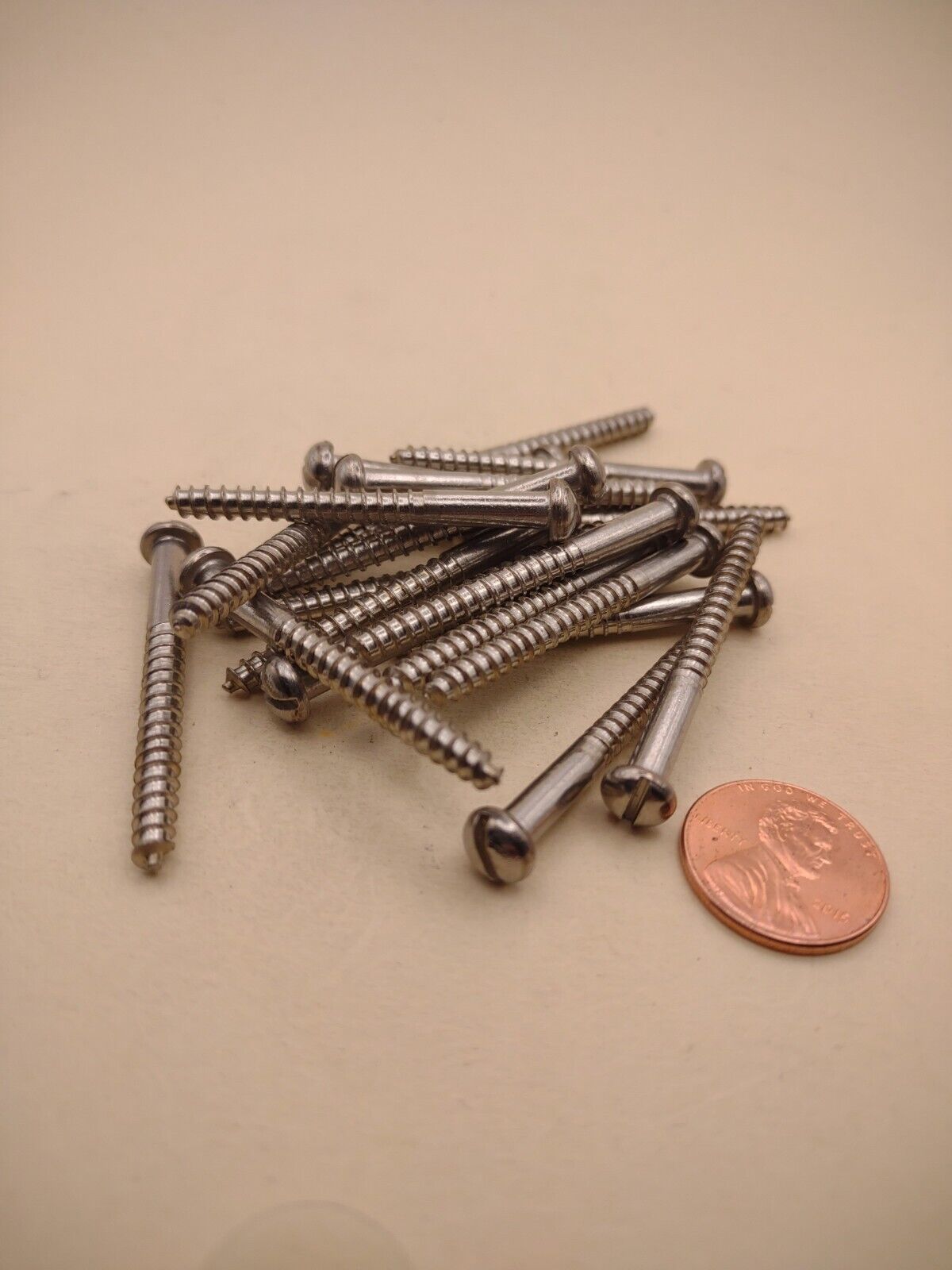 #8 x 1-3/4" 18-8 Stainless Round Head Slotted Marine Wood Screws (20 pack SSWS37