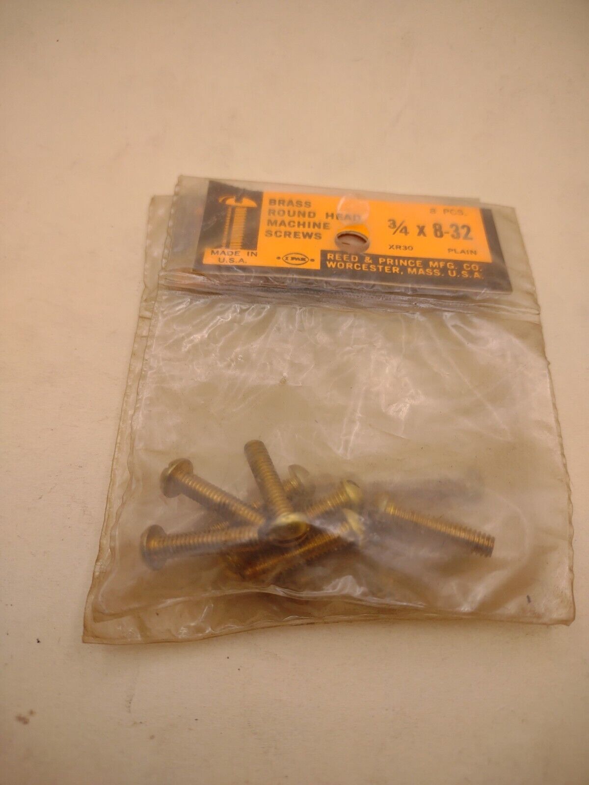 #8-32 x 3/4" Slotted Round Head Reed & Prince BRASS Machine Screws (16pcs) RP145