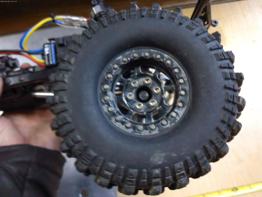 1/10 Axial SCX10 based Custom RC Crawler Truck – Metal Upgrades Portals RTR #009