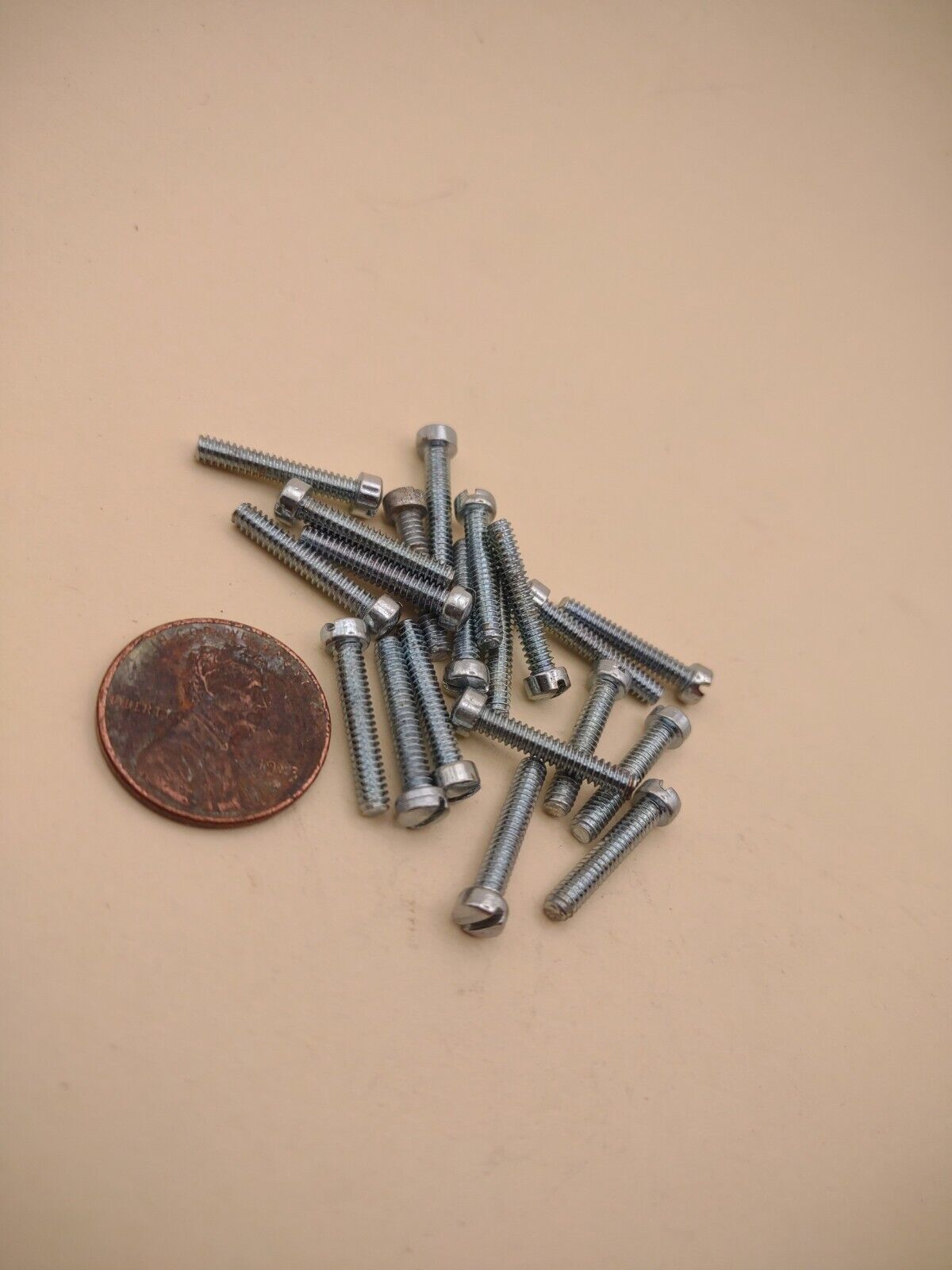 #4-40 x 5/8" Fillister Head Slotted STEEL Machine Screws Pack of (20) FIL12