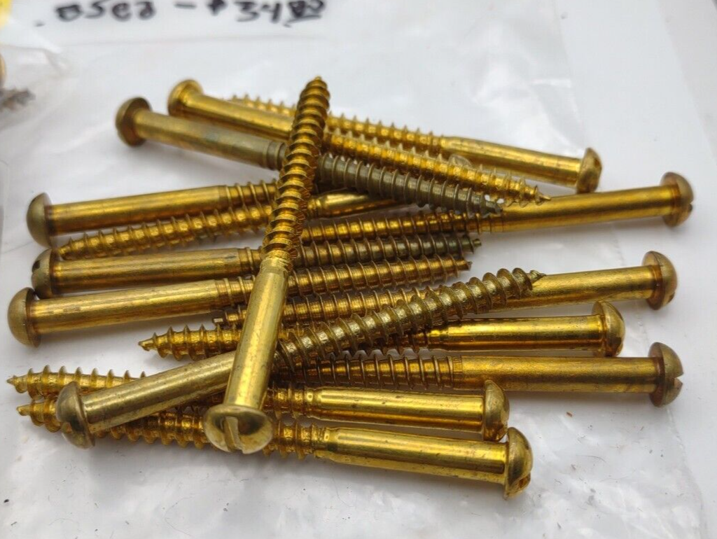 Lot of (39) #10 x 2-1/2" NOS Round Head Slotted Brass Wood Screws BOX0180