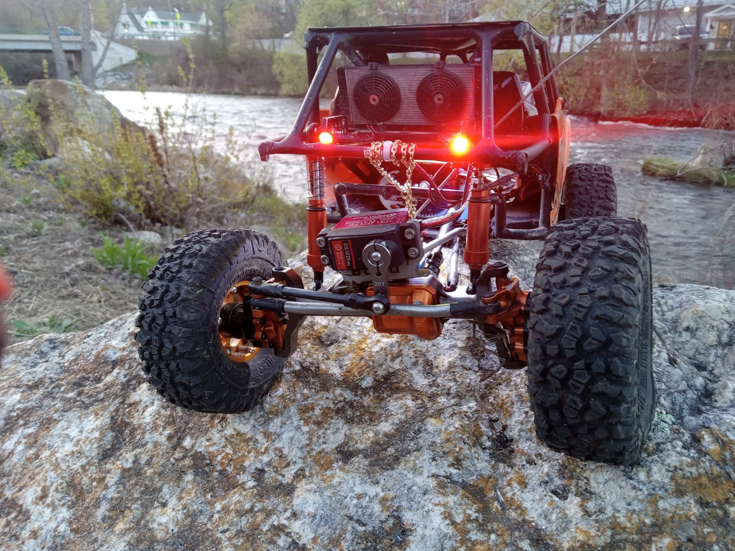 1.9 Axial Wraith 4ws fully upgraded heavy 1/10 rc Rock crawler Brushless