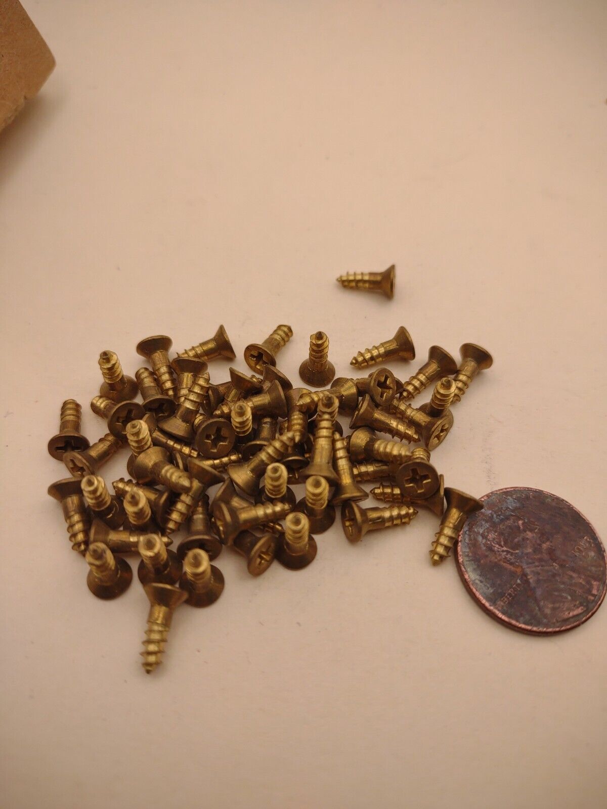 #6 x 3/8" NOS Flat Head Phillips BRASS Wood Screws Lot of (62pcs) BOX0222