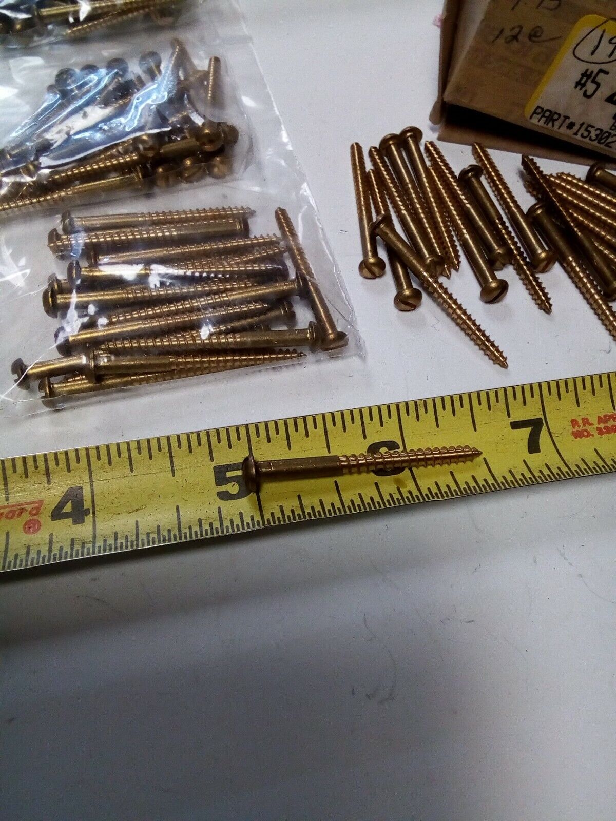 Lot of (79) #5 x 1-1/2 D Gratton Round Head Slotted Brass Wood Screws BOX0141