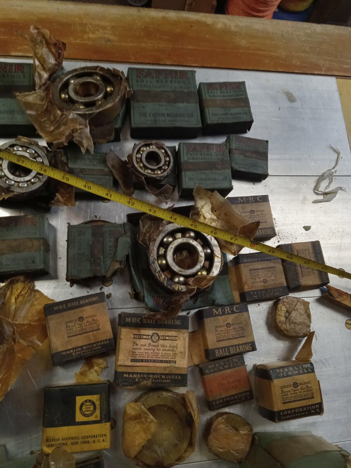 Huge lot of antique ball bearings - Fafnir, MRC 60pcs 100+lbs - Metal Art Assort