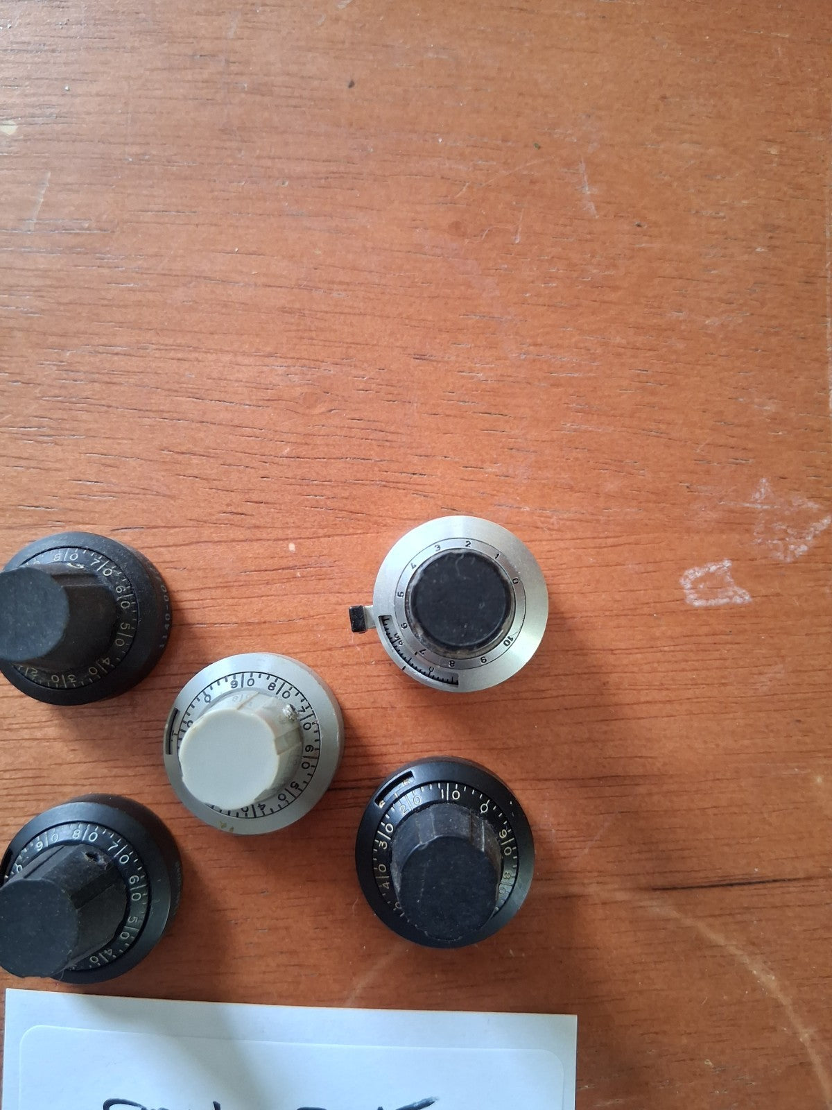 Lot of 5 Vintage DUODIAL Potentiometer Knobs - Used - working - 80N-245