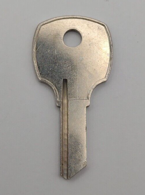 Vintage 1069YM Ilco USA Key Blank - Various Locks Qty (1) #K009