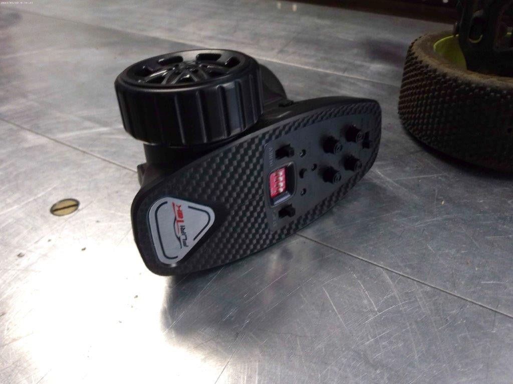 Durango DEX8 1/8 Scale 4wd RC Buggy – Used W/ remote #001