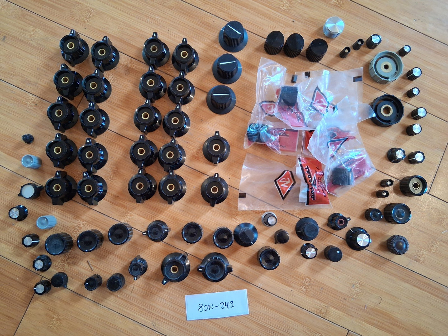 Lot of Vintage Radio / Device Knobs NOS & Used many Bakelite 80N-243
