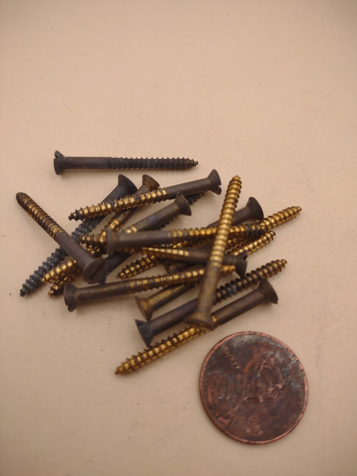 #4 x 1-1/4" NOS Flat Head Slotted Brass Wood Screws Pack of (15) BOX0237P