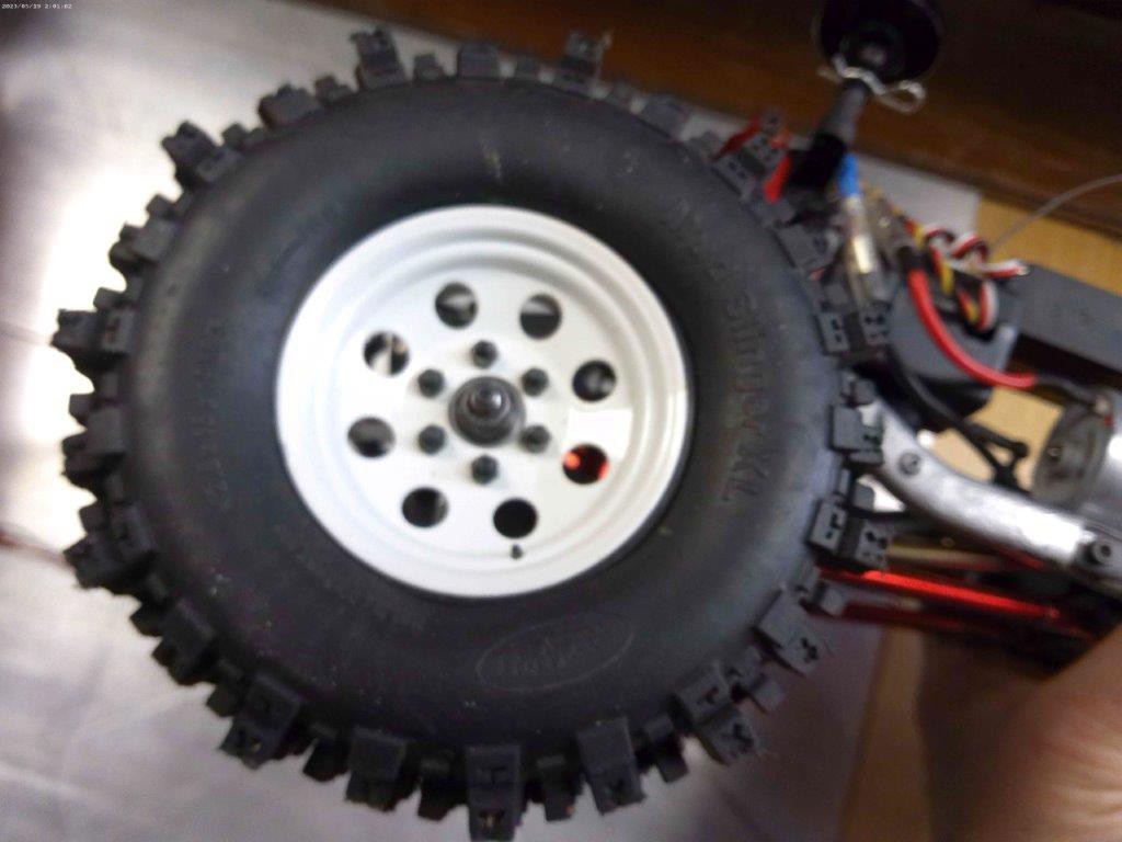 Leagendary / Axial SCX10 1/10 RC Crawler Truck Custom Detailed Chevy RTR #008