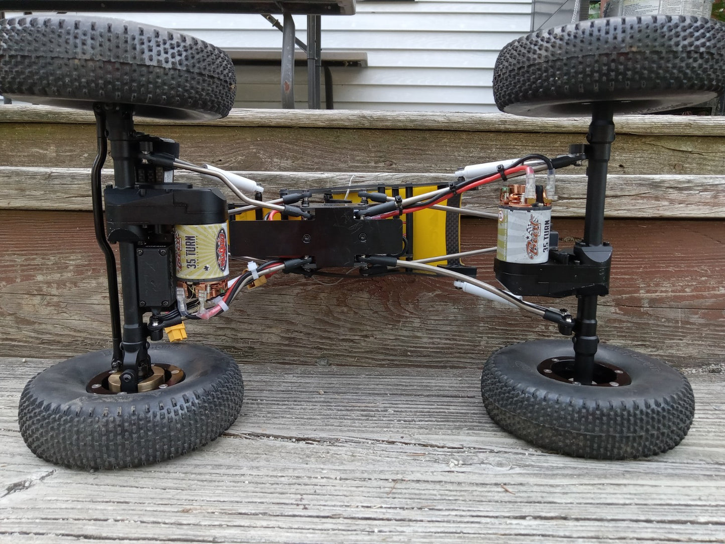 RC4WD BULLY II MOA Rock Crawler W/ Radio & Battery