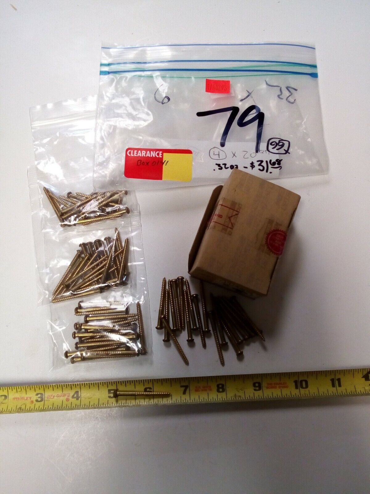 Lot of (79) #5 x 1-1/2 D Gratton Round Head Slotted Brass Wood Screws BOX0141