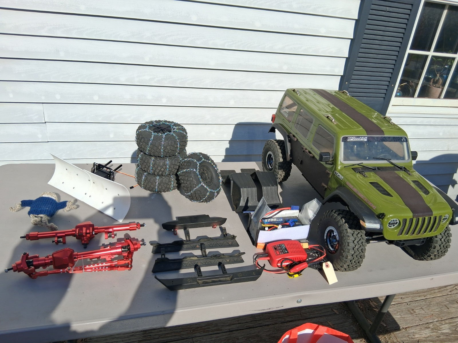 Axial SCX6 Jeep 1/6 Scale Crawler Truck Package RTR w/ Upgrades