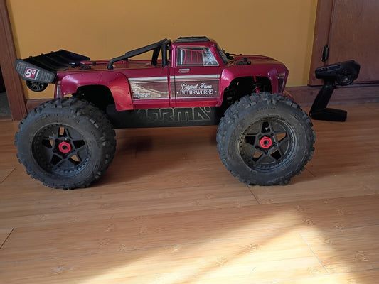 Arrma 1/5 Outcast 8s RC Stunt Truck, Used, With Batteries M2C Chassis RTR
