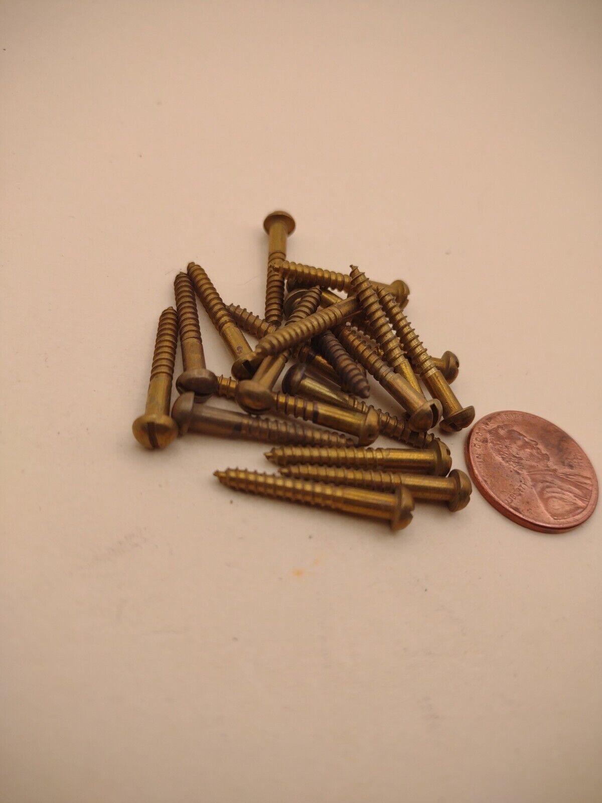 #4 x 7/8" NOS Round Head Slotted BRASS Wood Screws Pack of (20) BOX0284P