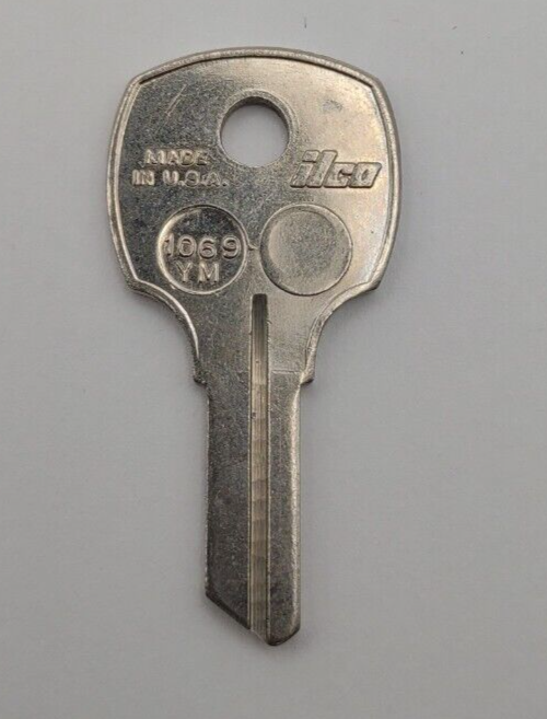 Vintage 1069YM Ilco USA Key Blank - Various Locks Qty (1) #K009