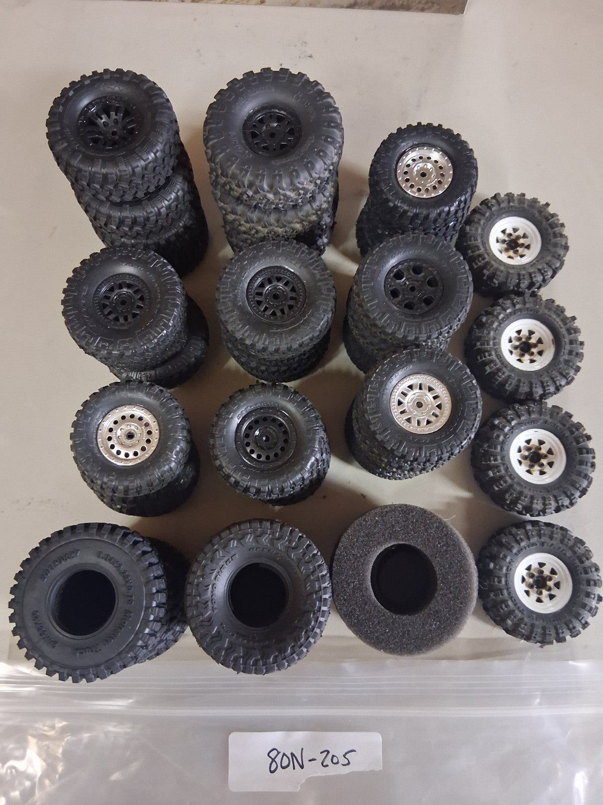 Lot Of Multiple aets of SCX 24 1/24 tires and wheels - 80N-205