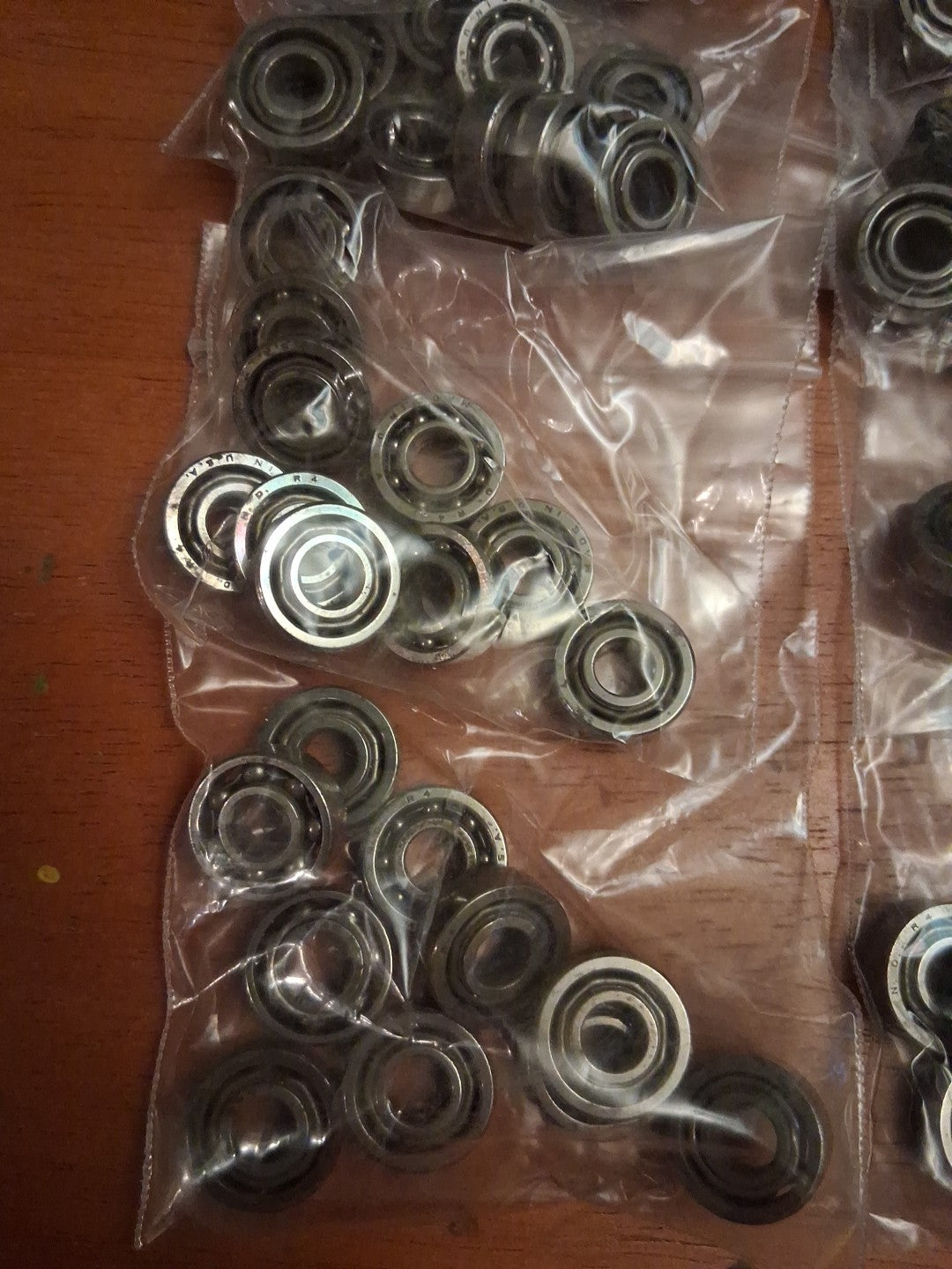 Lot of 122 vintage NOS New Departure R4 Precision Ball Bearings Lot 80N-226