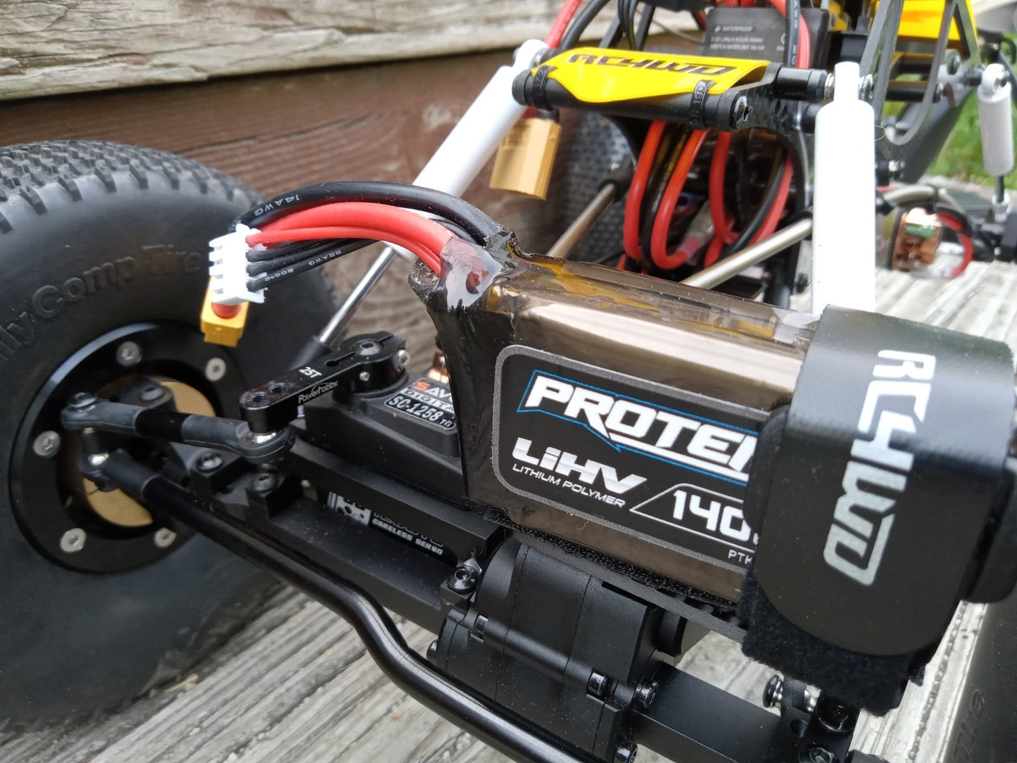 RC4WD BULLY II MOA Rock Crawler W/ Radio & Battery