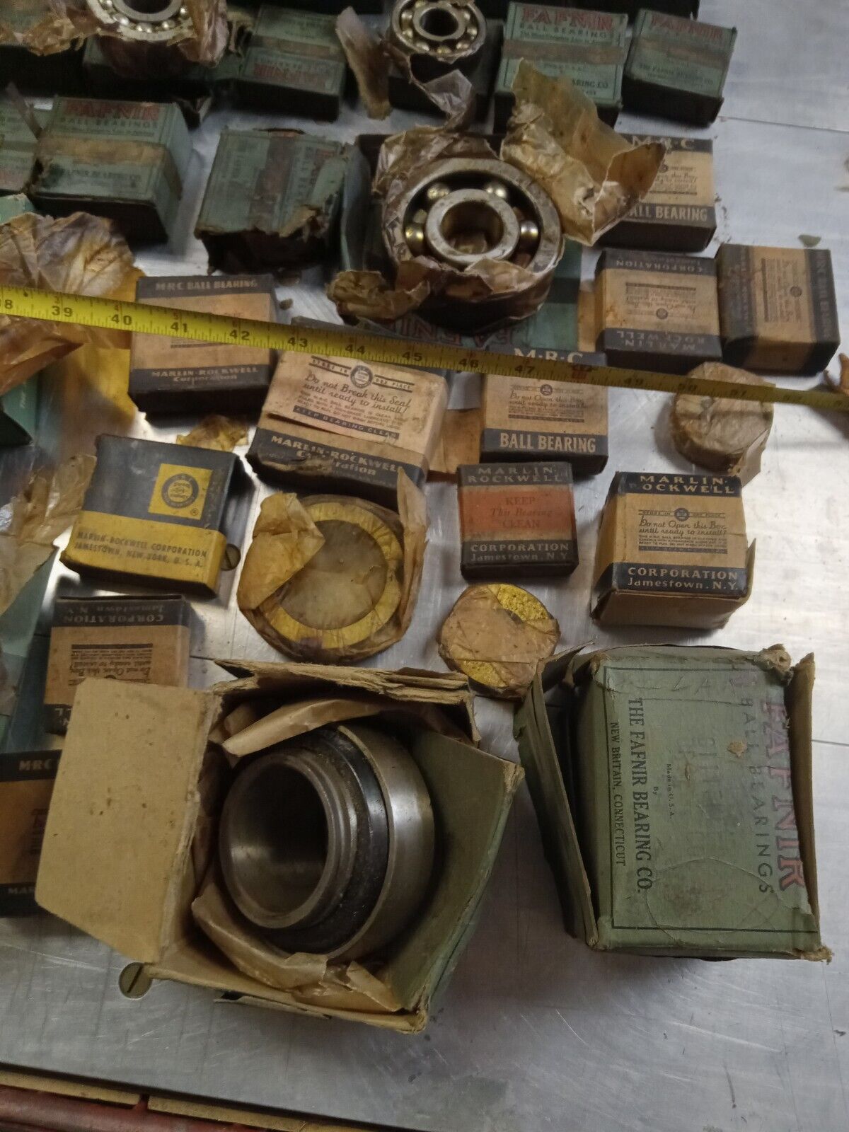 Huge lot of antique ball bearings - Fafnir, MRC 60pcs 100+lbs - Metal Art Assort