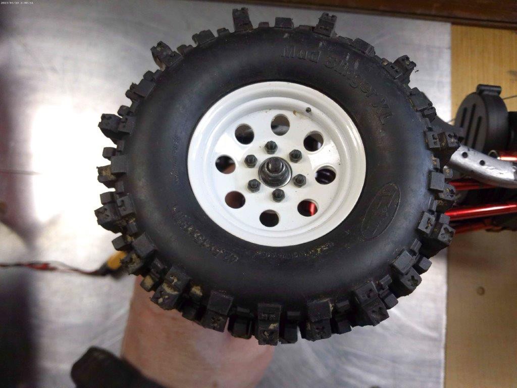 Leagendary / Axial SCX10 1/10 RC Crawler Truck Custom Detailed Chevy RTR #008