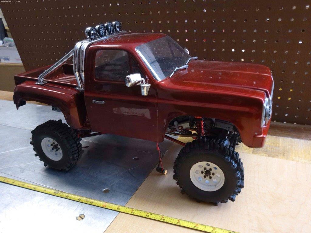 Leagendary / Axial SCX10 1/10 RC Crawler Truck Custom Detailed Chevy RTR #008