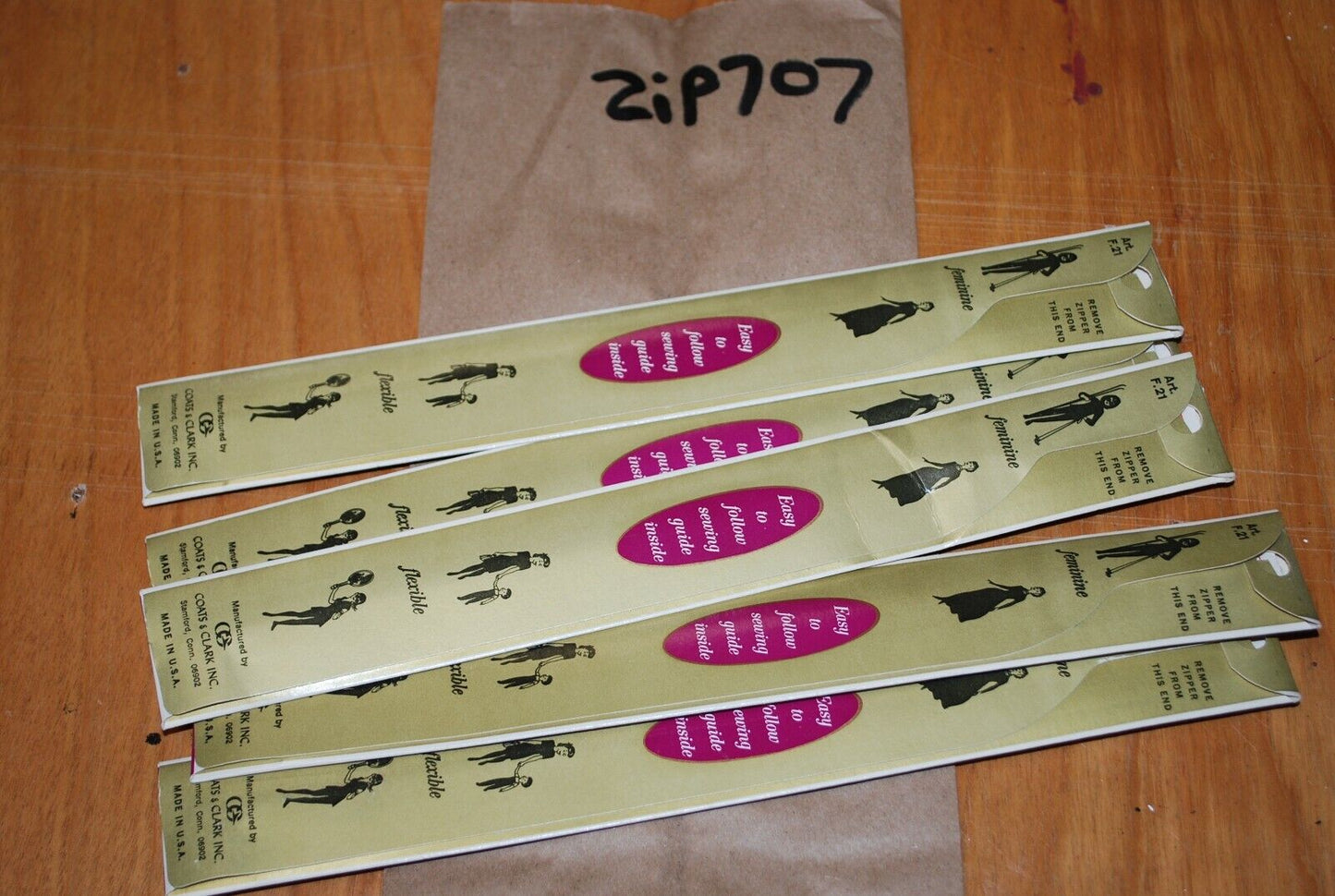 N.O.S. J&P Coats 9" Metal Zipper 30 Lt. Pink - (Lot of 5 packs) - zip707