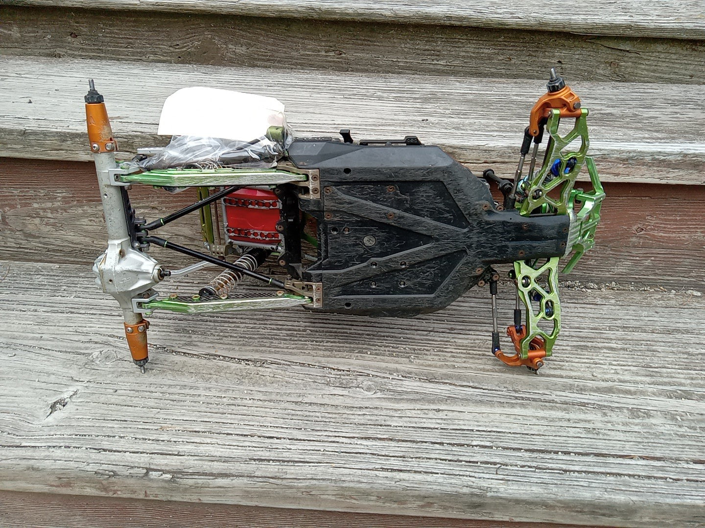 1/10 scale Axial YETI Rock Bouncer / Crawler Vanquish upgrades - Slider 80N009