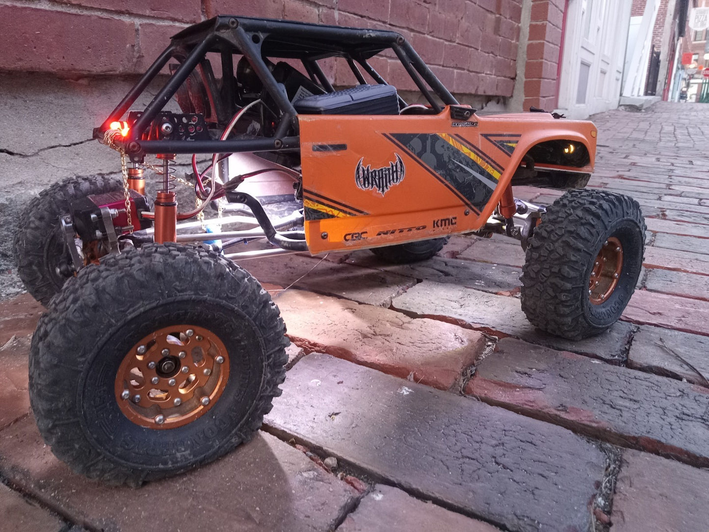 1.9 Axial Wraith 4ws fully upgraded heavy 1/10 rc Rock crawler Brushless