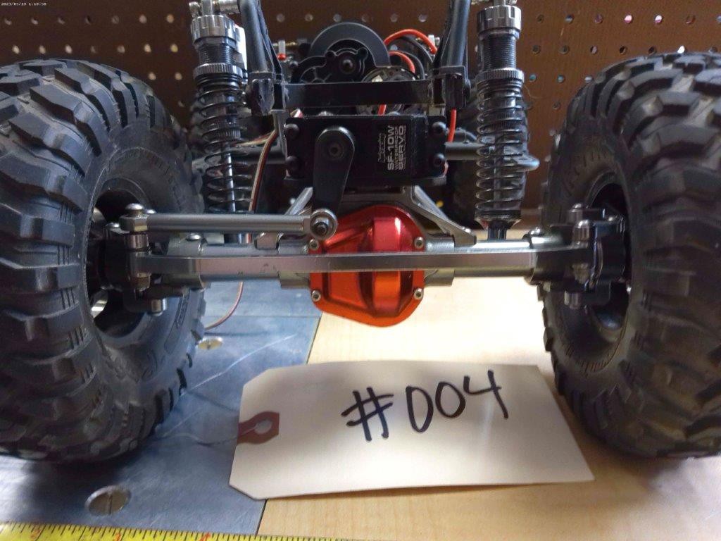 MST 1/10 Scale RC Crawler Truck w/ Lots of metal upgrades – Modified Frame...