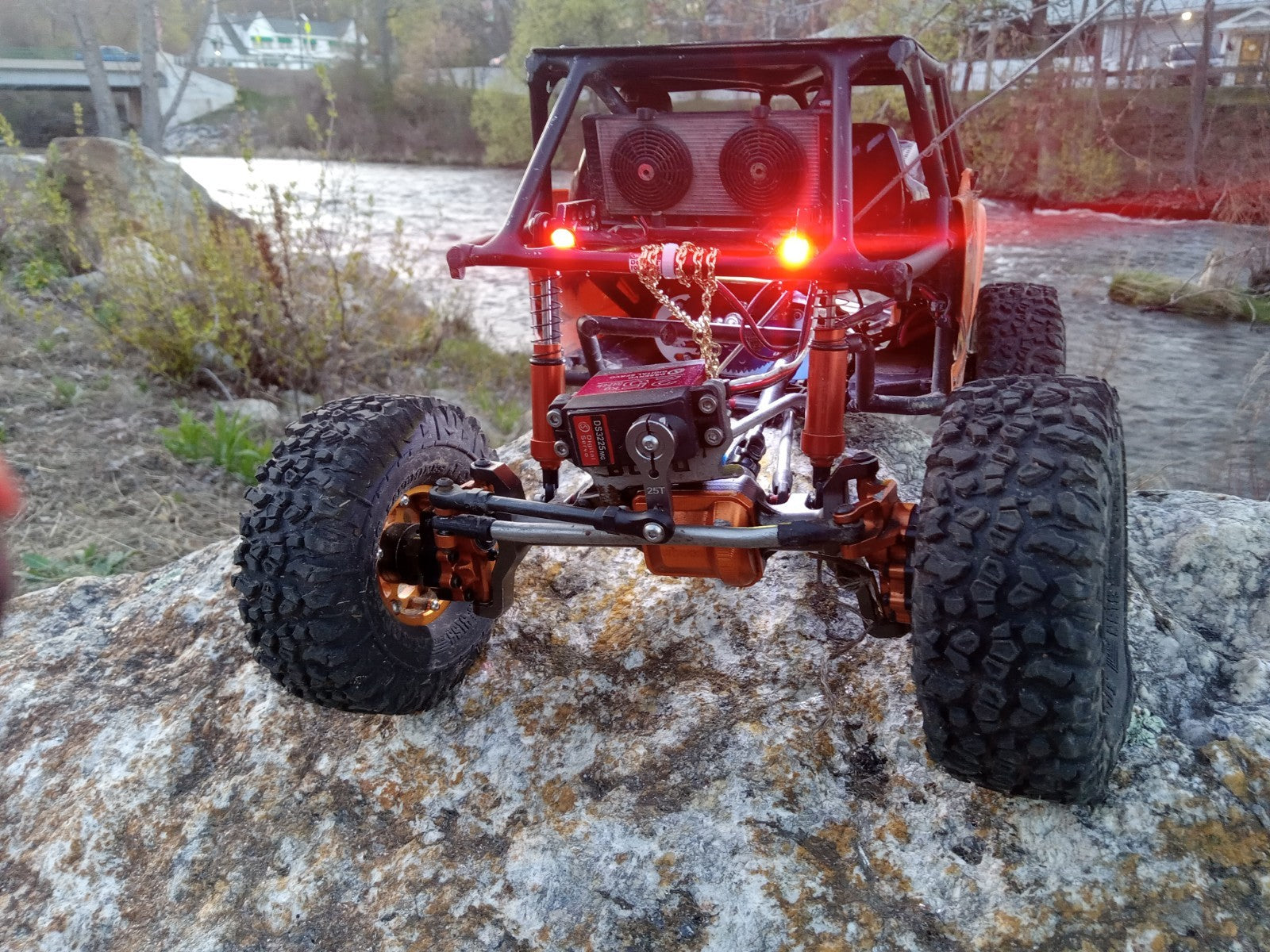 1.9 Axial Wraith 4ws fully upgraded heavy 1/10 rc Rock crawler Brushless