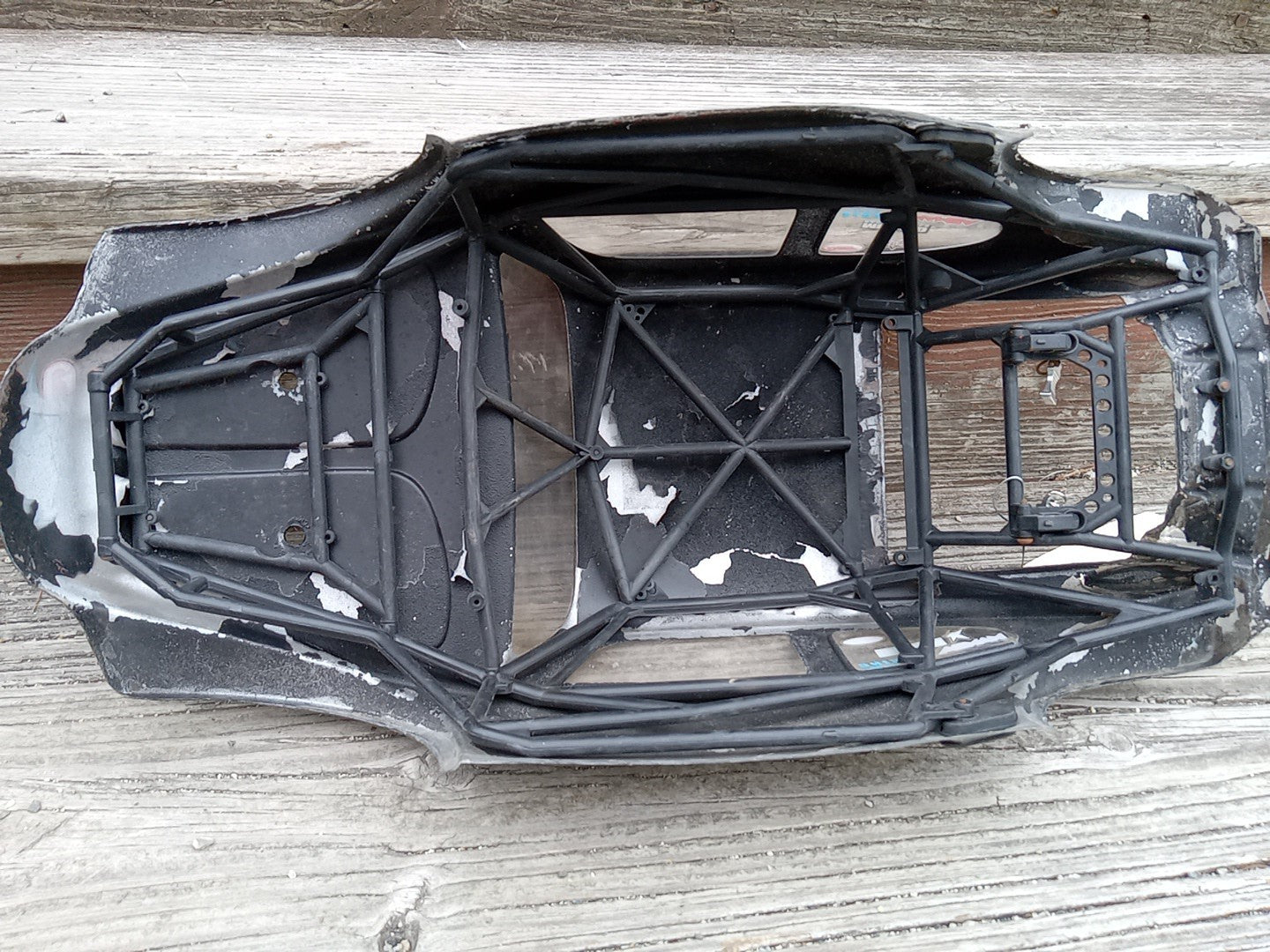 Axial Yeti Custom VW body w full Cage Body - complete to mount - 80N010
