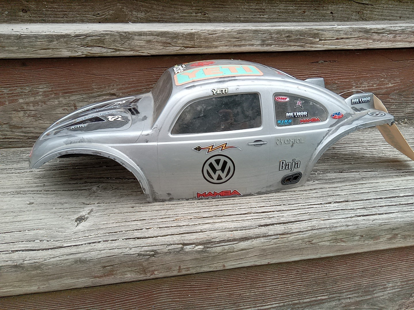 Axial Yeti Custom VW body w full Cage Body - complete to mount - 80N010