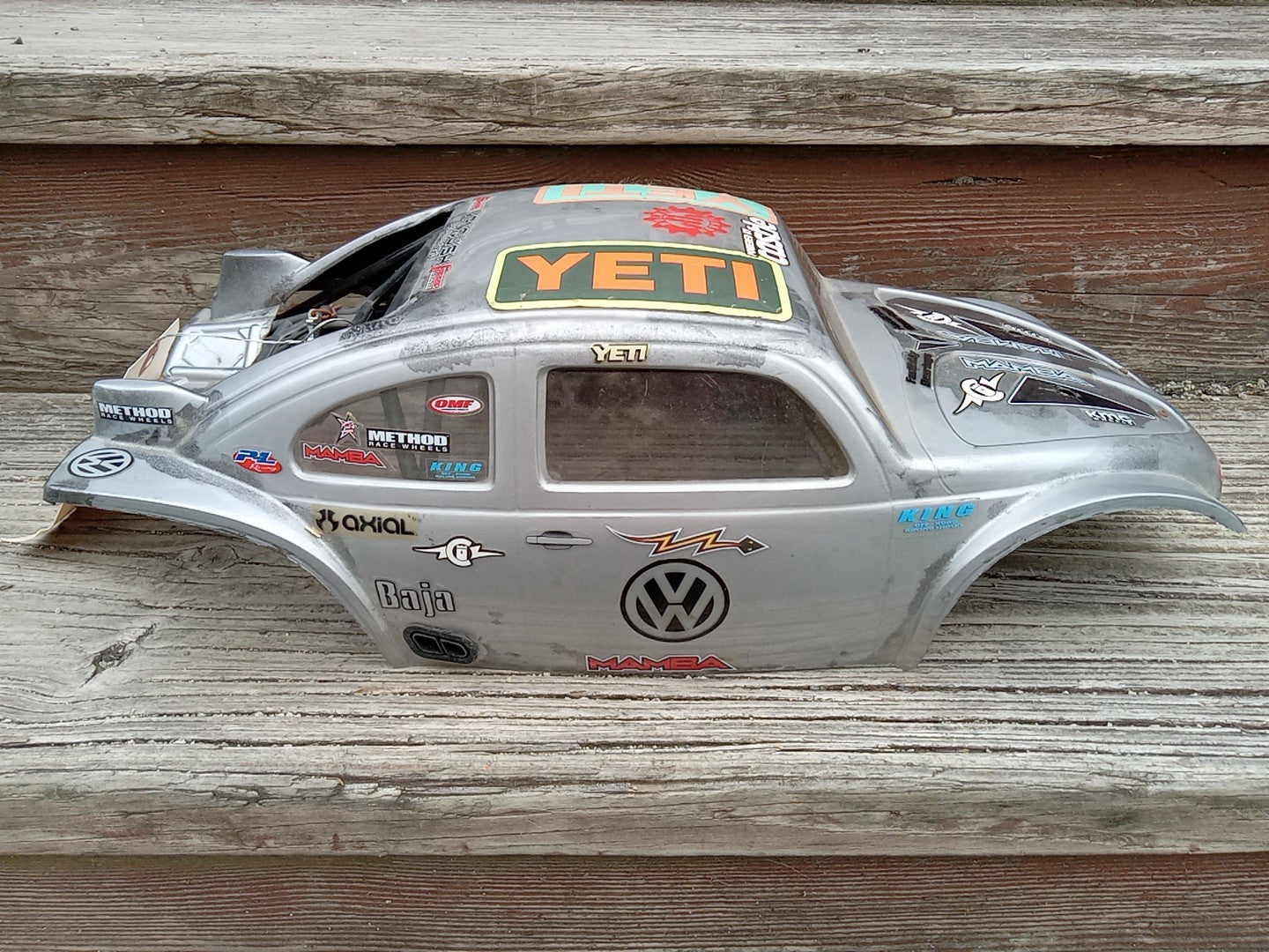 Axial Yeti Custom VW body w full Cage Body - complete to mount - 80N010