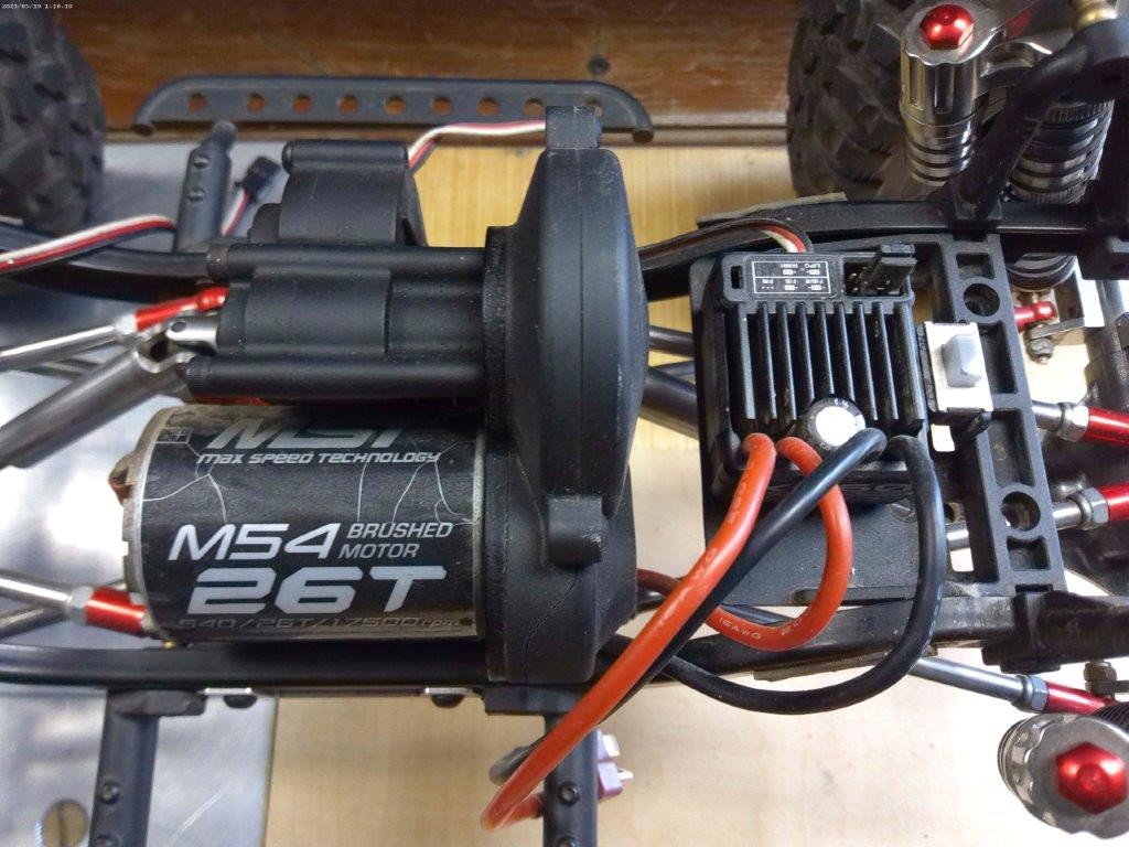 MST 1/10 Scale RC Crawler Truck w/ Lots of metal upgrades – Modified Frame...